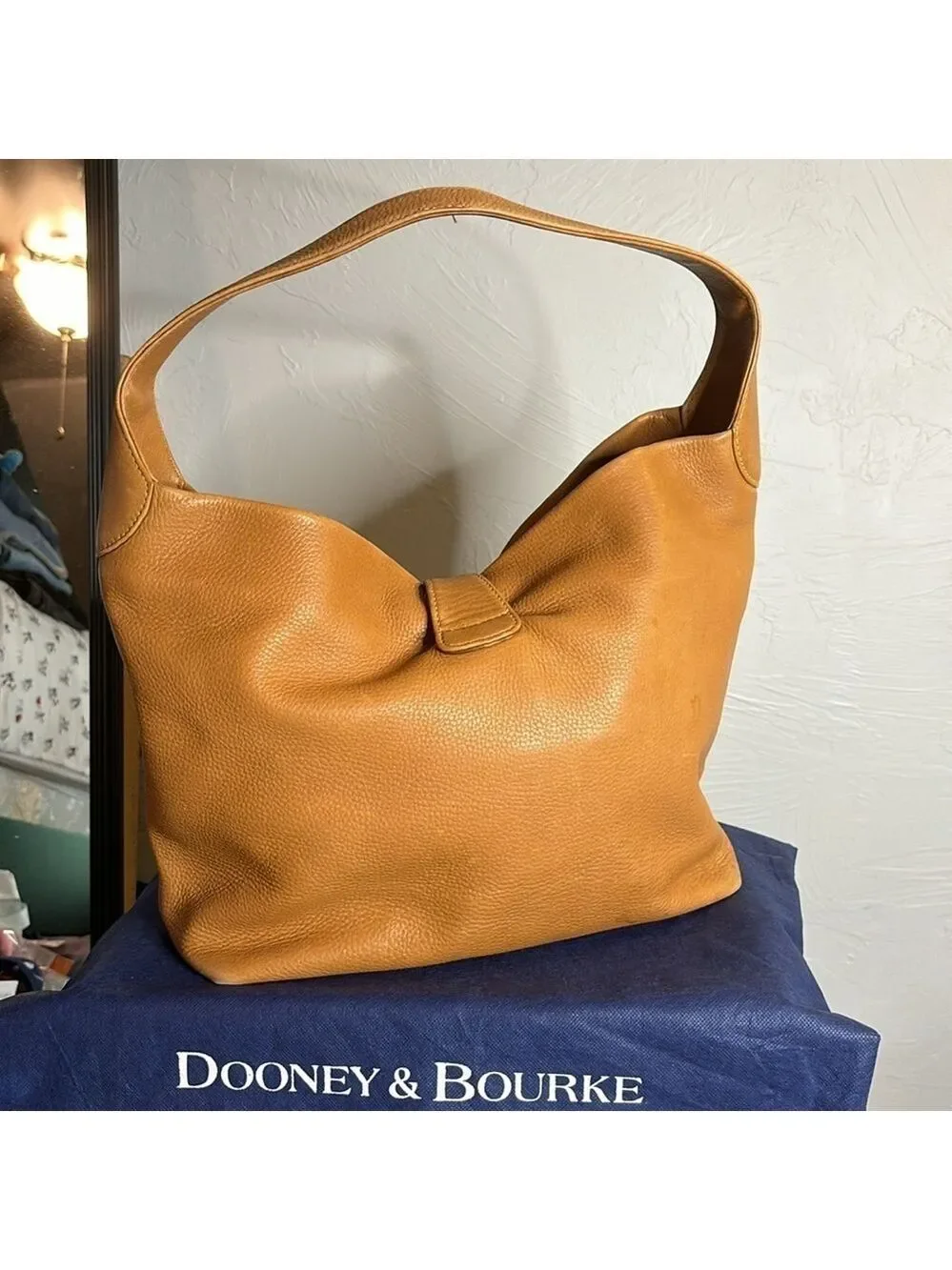Dooney & Bourke Florentine Leather slouched Hobo bag